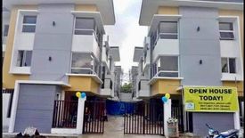 5 Bedroom Townhouse for sale in Fairview, Metro Manila