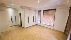 3 Bedroom House for rent in San Lorenzo, Metro Manila near MRT-3 Ayala