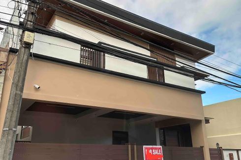 7 Bedroom House for sale in Metro Manila