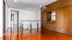 3 Bedroom House for rent in San Lorenzo, Metro Manila near MRT-3 Ayala