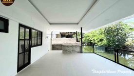 House for sale in Sam Wa Tawan Ok, Bangkok