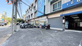 3 Bedroom Commercial for rent in Bang Na, Bangkok near MRT Si La Salle