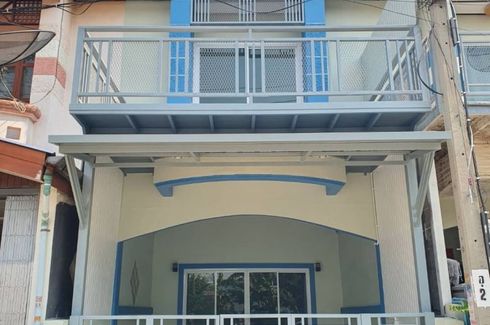 3 Bedroom Townhouse for sale in Sai Noi, Nonthaburi