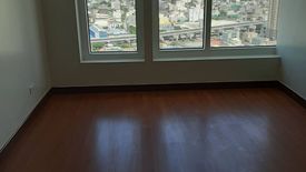 2 Bedroom Condo for Sale or Rent in San Lorenzo, Metro Manila near MRT-3 Ayala