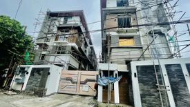 4 Bedroom House for sale in Horseshoe, Metro Manila near LRT-2 Gilmore