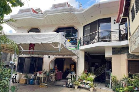 6 Bedroom House for sale in Basak San Nicolas, Cebu
