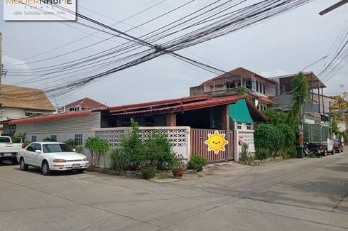 3 Bedroom House for sale in Anusawari, Bangkok near MRT Lat Pla Khao