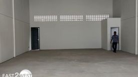 Gudang dan pabrik disewa dengan  di Serpong, Banten