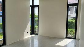 5 Bedroom House for sale in Pasong Putik Proper, Metro Manila