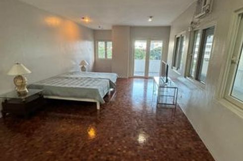 4 Bedroom Condo for rent in San Antonio, Metro Manila near MRT-3 Shaw Boulevard