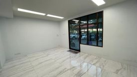 6 Bedroom Commercial for rent in Chic District Ram 53, Phlapphla, Bangkok