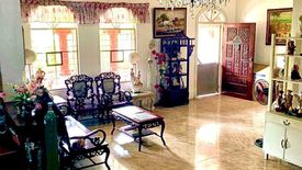 5 Bedroom House for sale in San Lorenzo, Metro Manila near MRT-3 Ayala