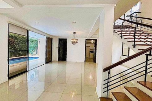 7 Bedroom House for sale in Matandang Balara, Metro Manila
