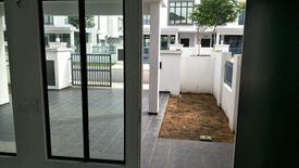 4 Bedroom House for sale in Rawang, Selangor