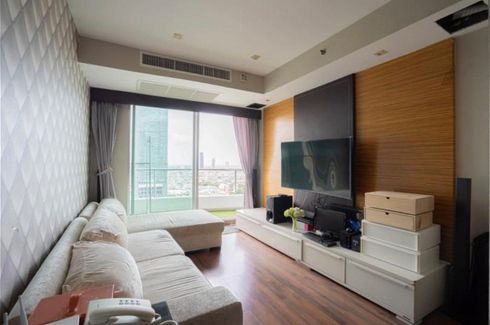 2 Bedroom Condo for sale in Bang Lamphu Lang, Bangkok