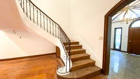 4 Bedroom House for rent in San Lorenzo, Metro Manila near MRT-3 Ayala