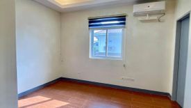 5 Bedroom House for rent in Malabanias, Pampanga