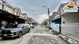 3 Bedroom Townhouse for sale in Sao Thong Hin, Nonthaburi