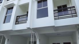 3 Bedroom Townhouse for sale in Central, Metro Manila