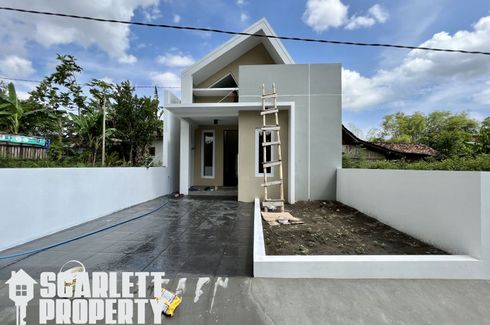 Rumah dijual dengan 3 kamar tidur di Sidomoyo, Yogyakarta