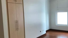 Condo for Sale or Rent in Dasmariñas North, Metro Manila near MRT-3 Ayala