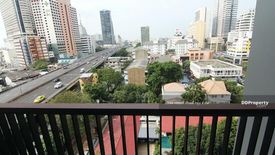 1 Bedroom Condo for sale in Silom, Bangkok near BTS Surasak