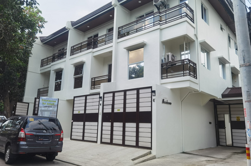 3 Bedroom Townhouse for sale in Pinyahan, Metro Manila near MRT-3 Kamuning