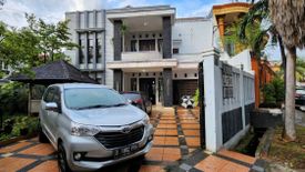 Rumah dijual dengan 5 kamar tidur di Kemayoran, Jakarta