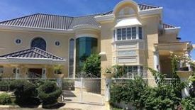 6 Bedroom House for sale in Alabang, Metro Manila