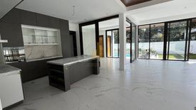 7 Bedroom House for sale in Cupang, Metro Manila