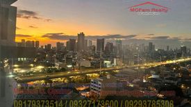 1 Bedroom Condo for sale in Urdaneta, Metro Manila near MRT-3 Ayala