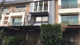 3 Bedroom Townhouse for sale in Talat Bang Khen, Bangkok near Airport Rail Link Lak Si