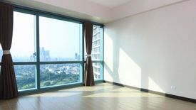 2 Bedroom Condo for sale in 8 Forbestown Centre, Taguig, Metro Manila