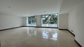 3 Bedroom Condo for sale in Urdaneta, Metro Manila near MRT-3 Buendia