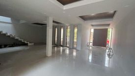 4 Bedroom House for sale in Don Bosco, Metro Manila