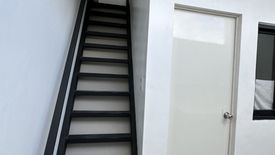 5 Bedroom Townhouse for sale in Almanza Uno, Metro Manila