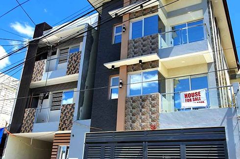 8 Bedroom House for sale in Bahay Toro, Metro Manila