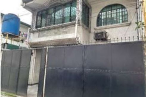 4 Bedroom Townhouse for sale in Loyola Heights, Metro Manila near LRT-2 Anonas