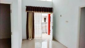 Rumah dijual dengan 2 kamar tidur di Mulyoharjo, Jawa Tengah