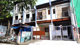 3 Bedroom Townhouse for sale in Barangay 42, Metro Manila near LRT-1 R. Papa