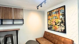 7 Bedroom House for sale in Guadalupe, Cebu