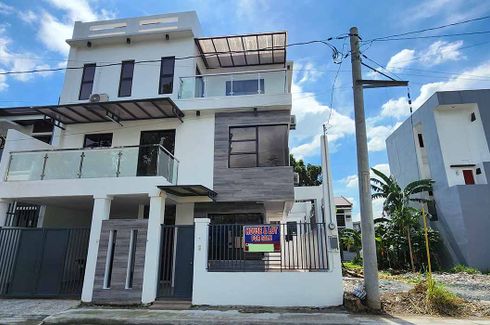 5 Bedroom House for sale in Barangay 42, Metro Manila near LRT-1 R. Papa