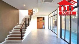 3 Bedroom House for sale in Tha Kham, Bangkok