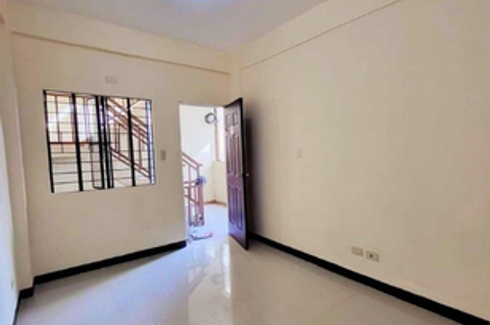 33 Bedroom Commercial for sale in Pulang Lupa Dos, Metro Manila