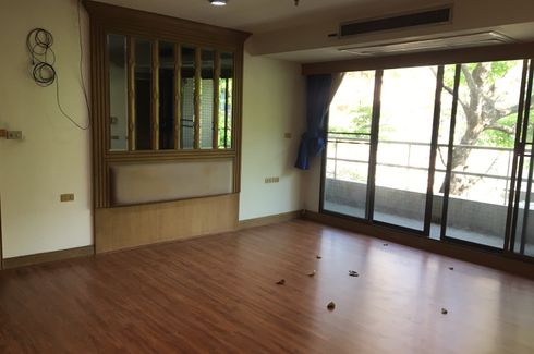 2 Bedroom Apartment for rent in Visunee Mansion, Langsuan, Bangkok near BTS Ploen Chit