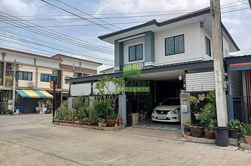 3 Bedroom Townhouse for sale in Krathum Rai, Bangkok