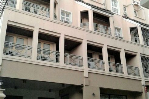 6 Bedroom Townhouse for rent in Phra Khanong, Bangkok near BTS Thong Lo