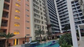 1 Bedroom Condo for sale in Urdaneta, Metro Manila near MRT-3 Ayala