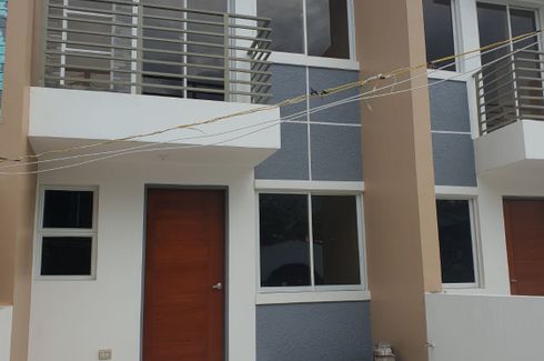 3 Bedroom Townhouse for sale in Pulang Lupa Dos, Metro Manila