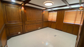 5 Bedroom Office for rent in San Lorenzo, Metro Manila